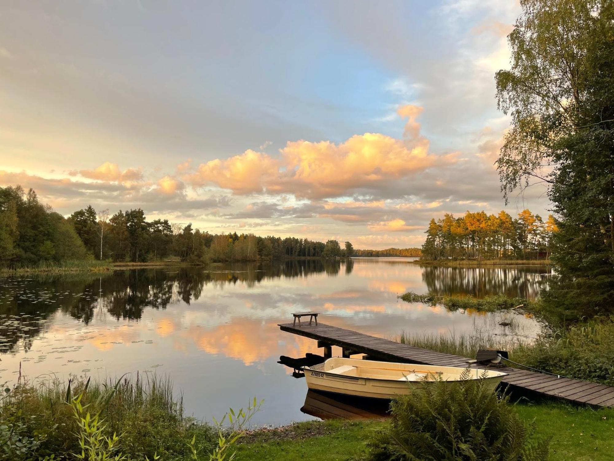 Naturskoent Boende Vid Sjoe Skånes Fagerhult Dış mekan fotoğraf